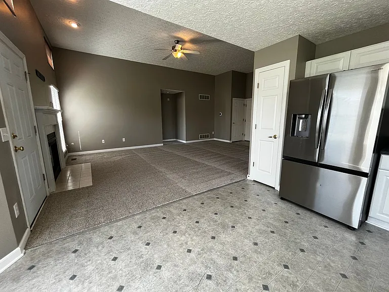 435 Vanderbuilt St — Photo 23