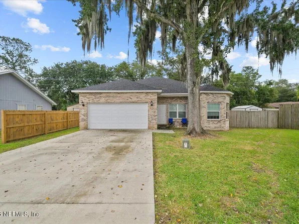 6107 W 1ST Manor, Palatka, FL 32177