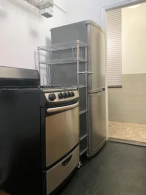 Rented by Buchbinder & Warren | media 33