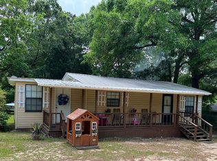 1514 New Hope Rd, Wiggins, MS 39577