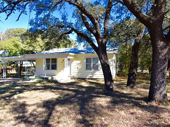 2nd image of 3810 1st St