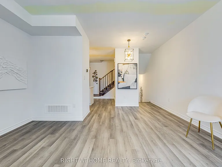 1805 Thames Cir — Photo 5