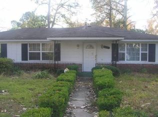 1819 Mitchell St, Savannah, GA 31405