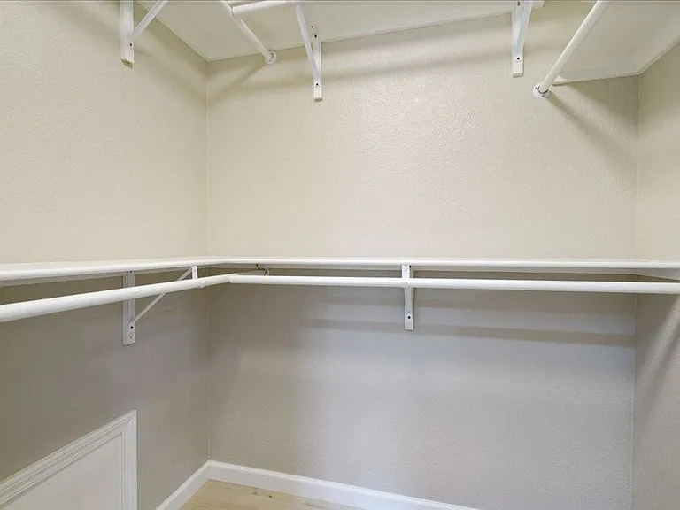 13300 Cowdray Park #B — Photo 17