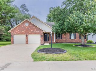 2634 Dennis Dr, Alton, IL 62002