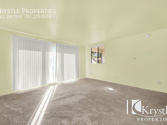 2nd image of 256 Frisbie St