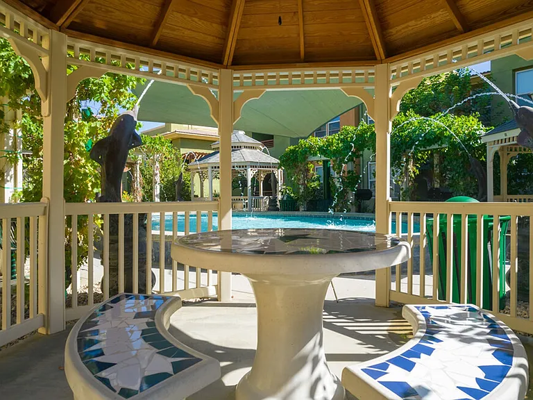 Villaggio at La Quinta — Photo 32
