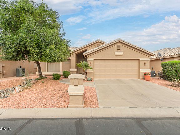 3rd image of 15632 W MONTEREY Way