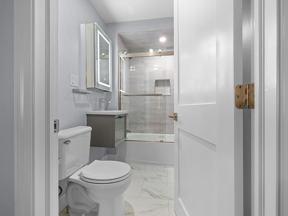 1st image of 20 Tesla Ave #1