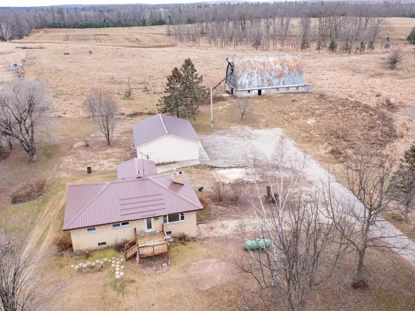 N11286 Nejedlo Rd, Wausaukee, WI 54177