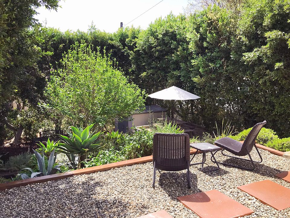 Top level sitting area