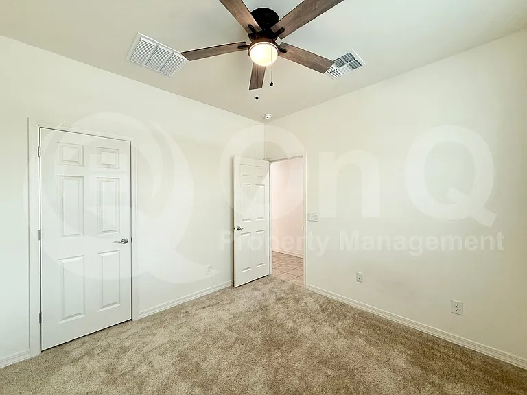 5734 W Getty Dr — Photo 10