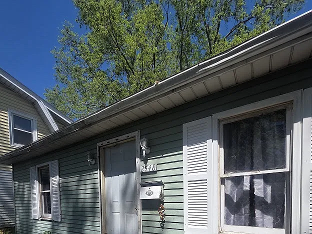 2448 E Wood St — Photo 3