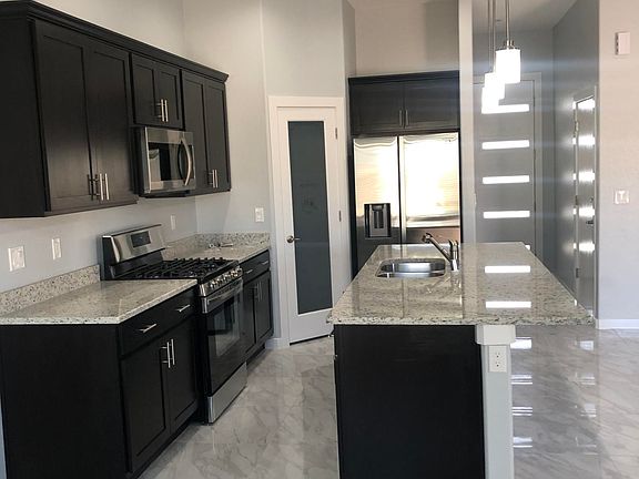 2nd image of 14737 Canyon Breeze Ln