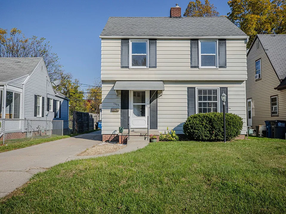 1506 Crestwood Rd