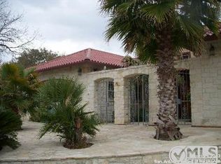 9339 Rochelle Rd, San Antonio, TX 78240