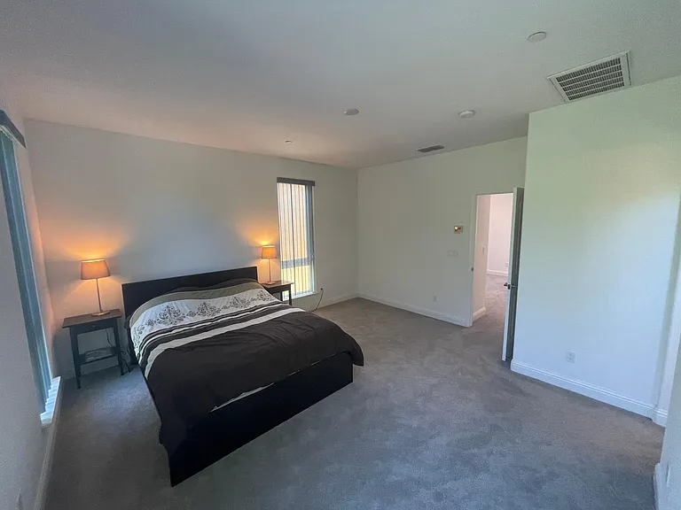 3229 Albany Ter — Photo 14