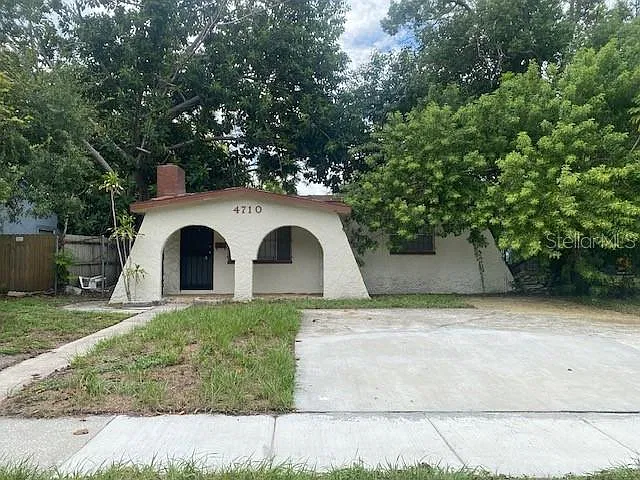 2 bed, 1.0 bath, 780 sqft, $1,995 — Photo 2