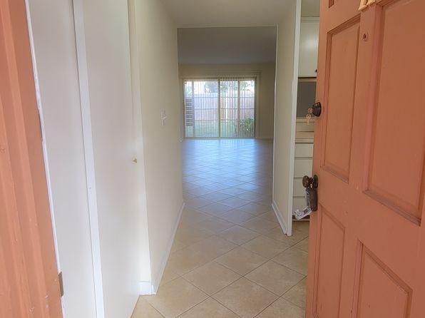 1000 3rd St APT 3A