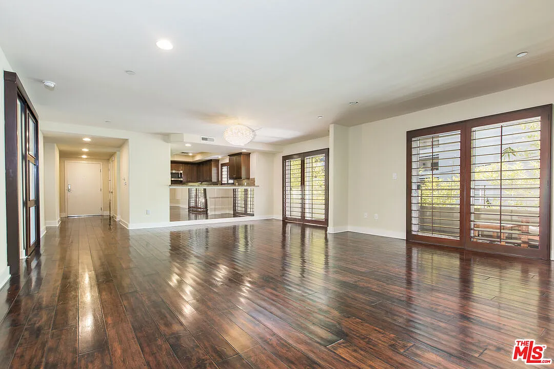 2 bed, 2.0 bath, 1640 sqft, $4,600 — Photo 4