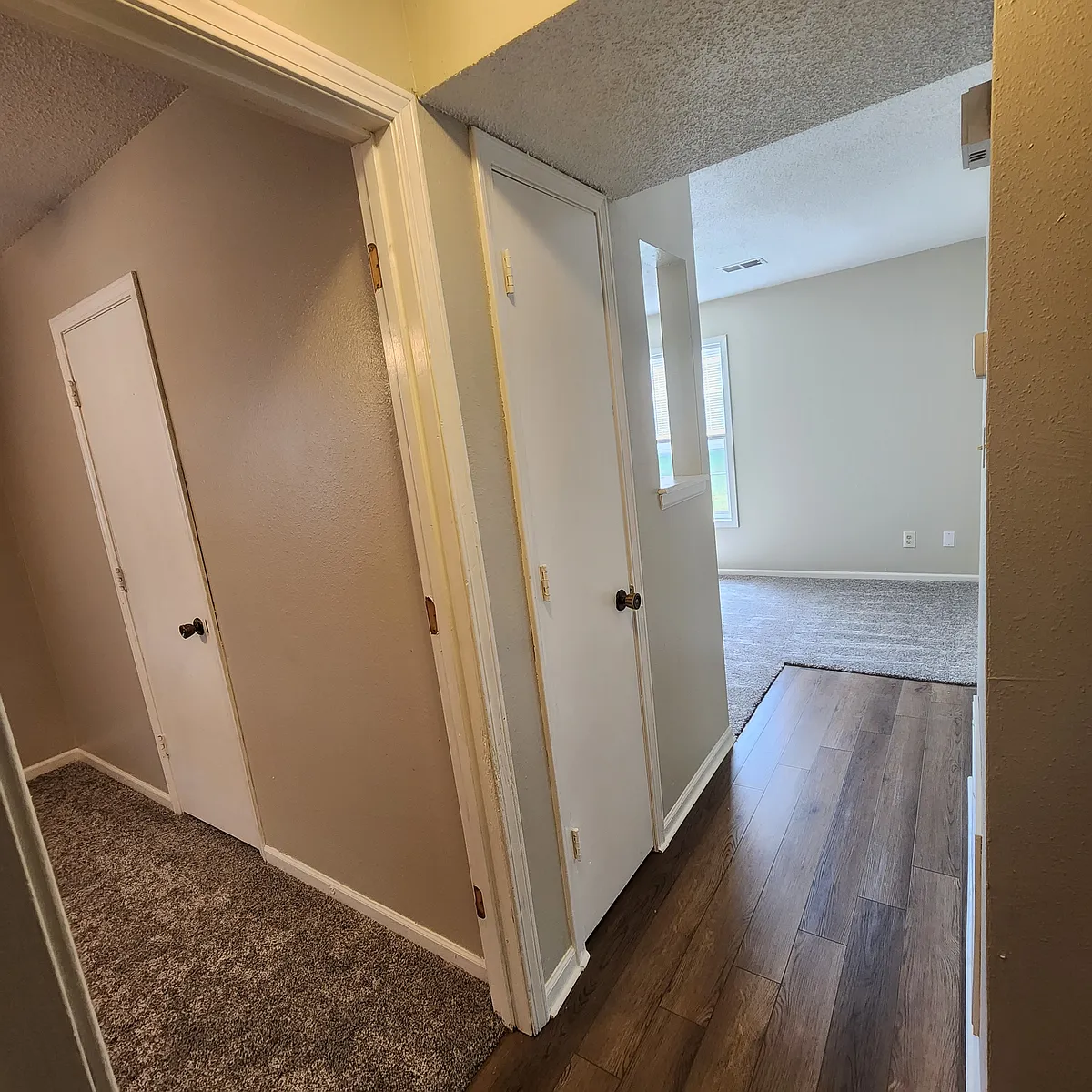 Building Photo - 202 Sky Vue Dr #A