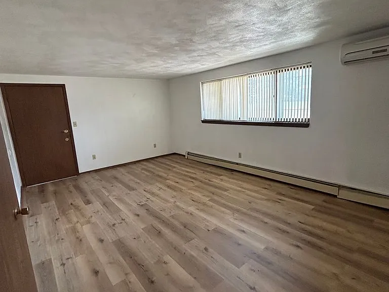 1212 Mosinee Ave — Photo 11