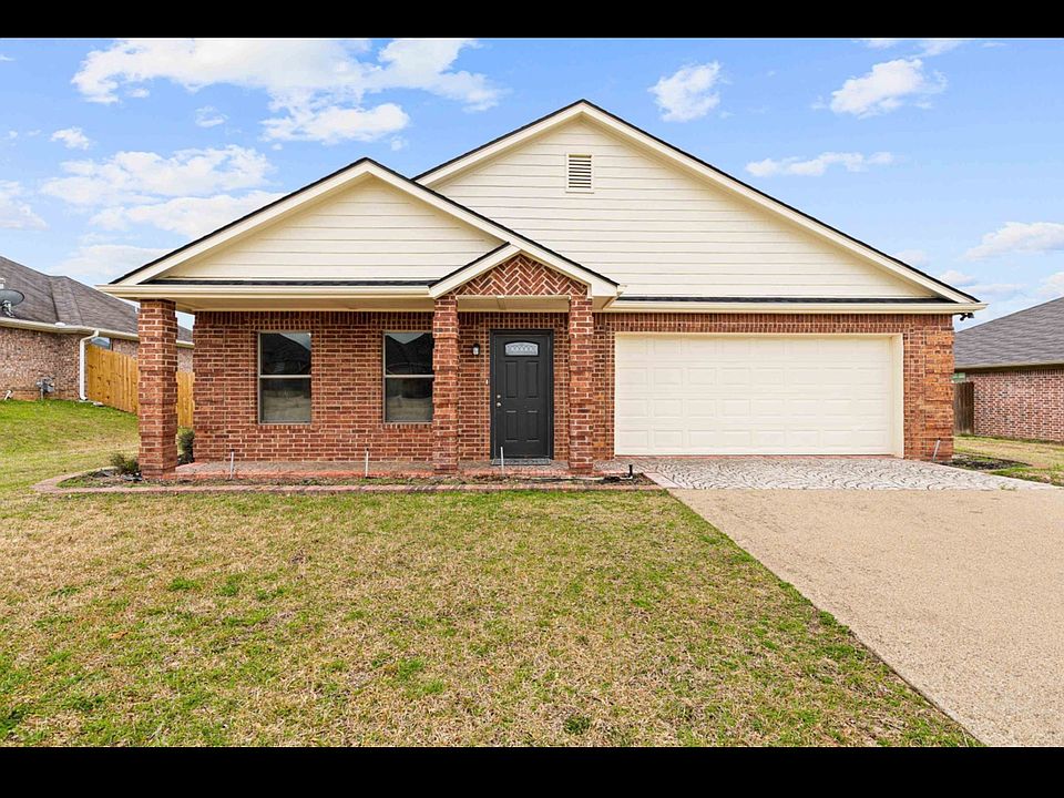 1st image of 553 Princess Pl