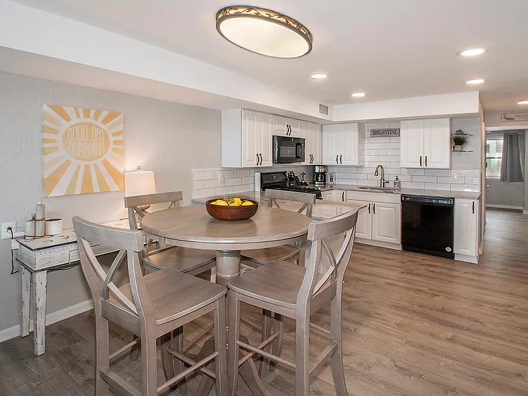 1101 E Brigantine Ave #4 — Photo 4