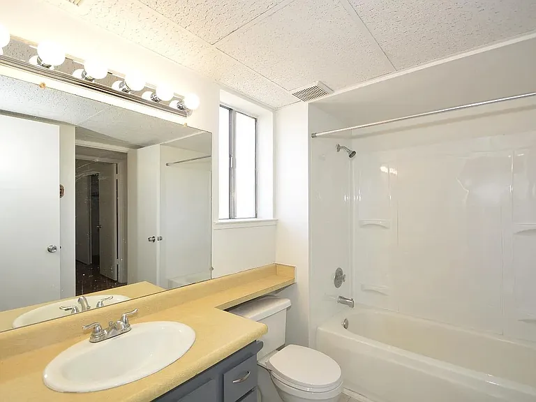 1550 W Ashlan Ave #219 — Photo 7