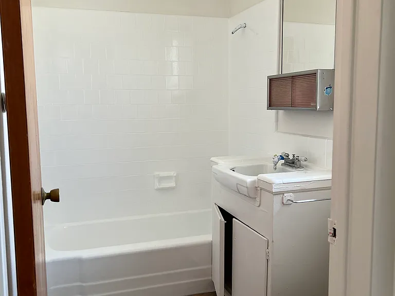 3324 Martin Luther King Jr Blvd #E — Photo 8