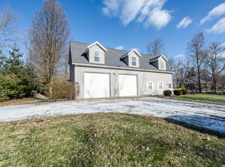 5520 Paw Paw Lake Rd, Coloma, MI 49038