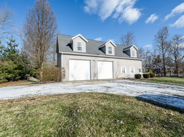 5520 Paw Paw Lake Rd, Coloma, MI 49038