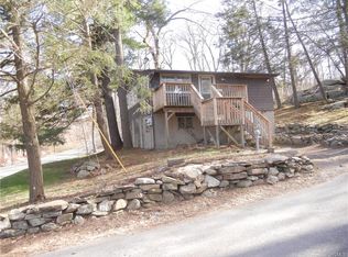 65 W Mombasha Rd, Monroe, NY 10950