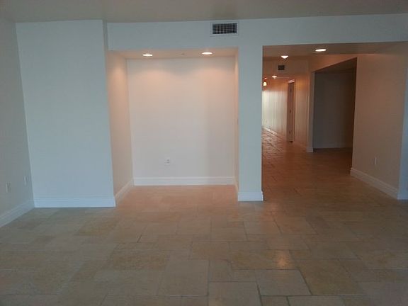 5th image of 3201 NE 183rd St APT 1603