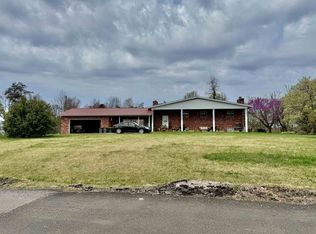 1755 Tombleson Run Rd, Leon, WV 25123