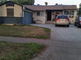 2325 N Poplar St, Santa Ana, CA 92706