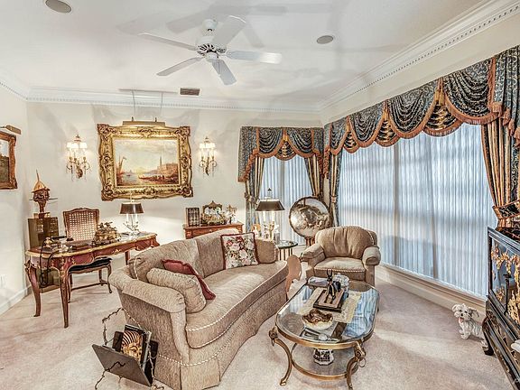 FORMAL LIVING ROOM