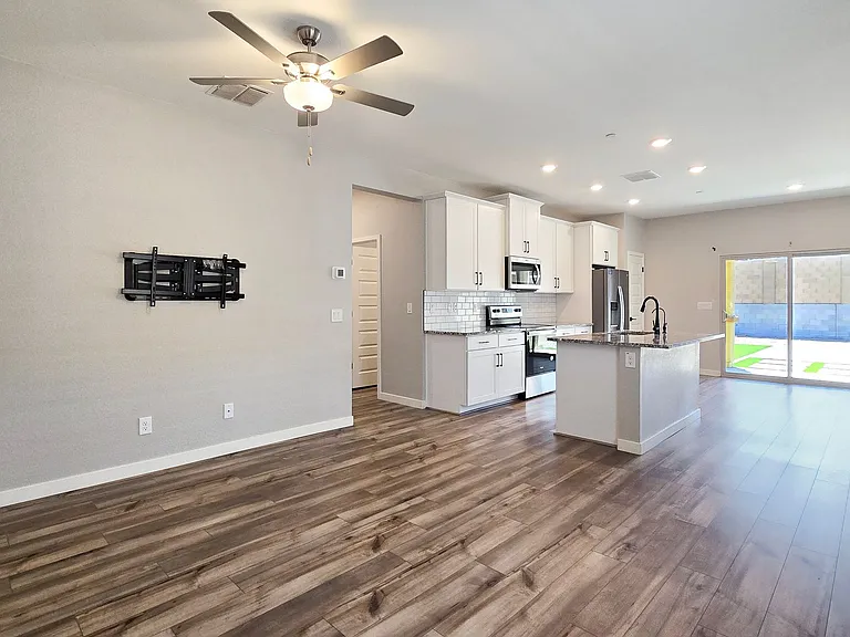 11485 W Camden Dr — Photo 4
