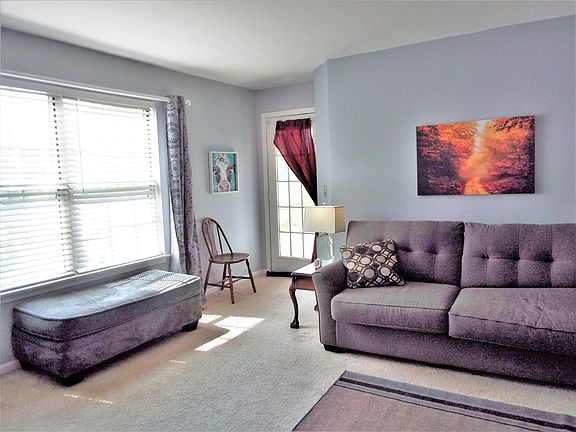 3rd image of 30 Coolidge Ct