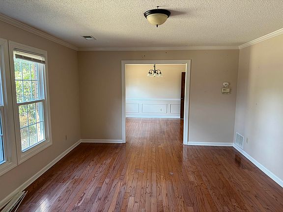 4th image of 2764 Gerald Ford Dr E