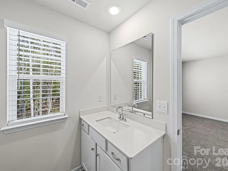 1104 Bandon Dr — Photo 29