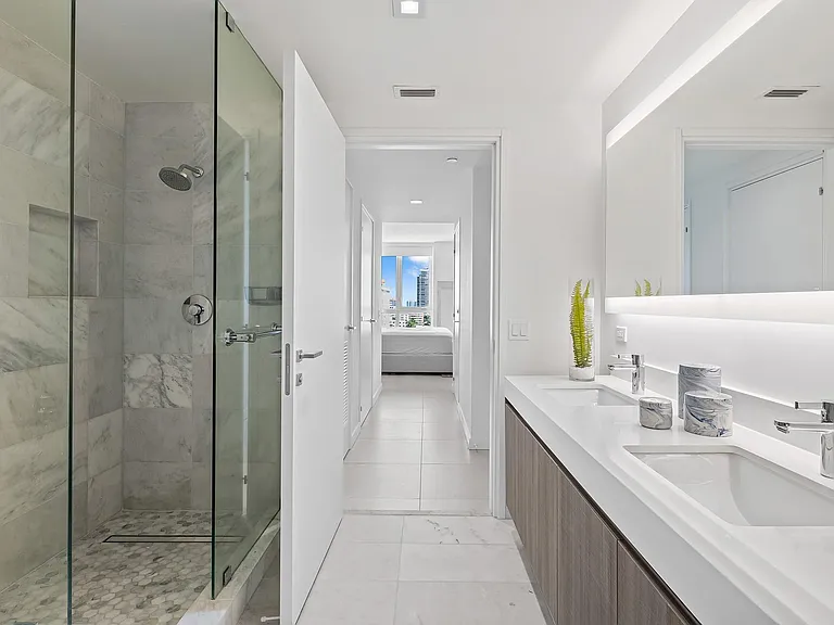 401 N Birch Rd #1003 — Photo 11