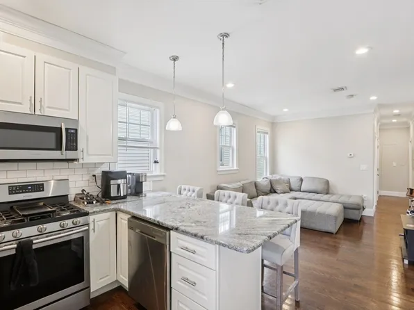 1048 Saratoga St #3, East Boston, MA 02128