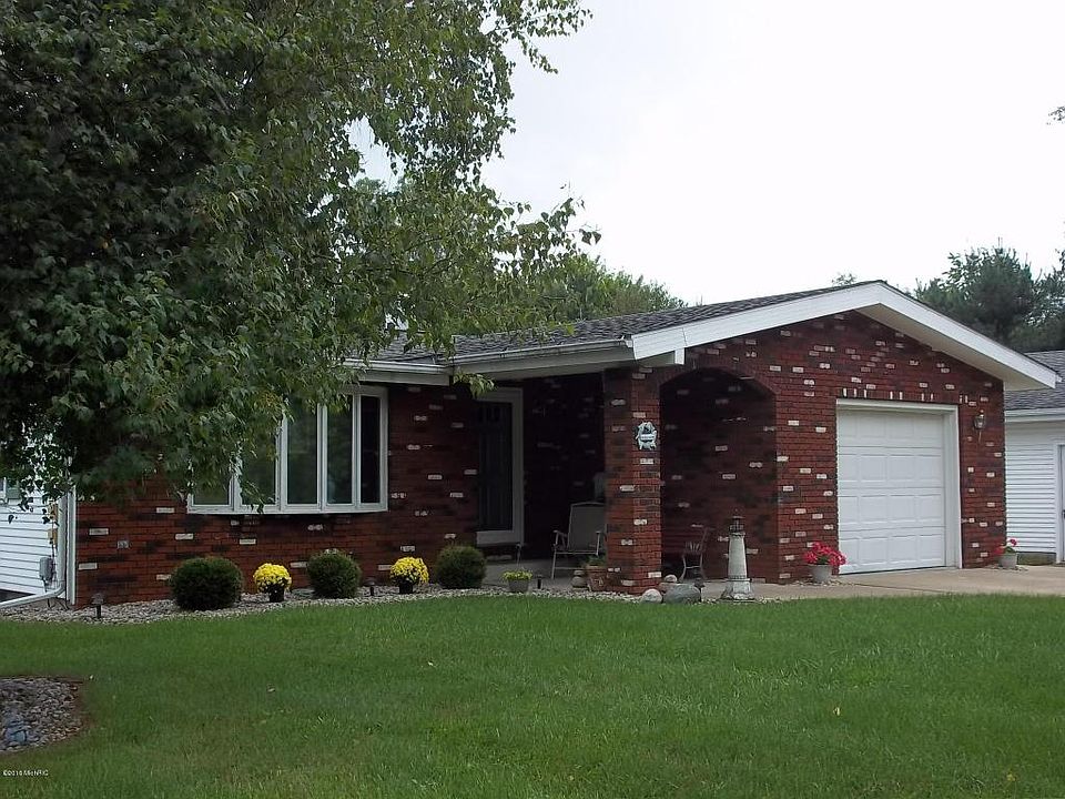 1st image of 1629 Almeda Dr