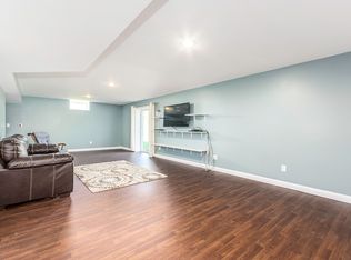 422 Alberta Dr, Commercial Point, OH