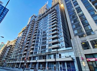 250 Wellington St W #1730, Toronto, ON M5V 3P6