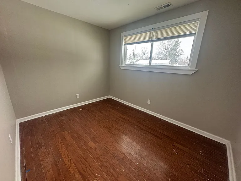 9744 Lanier Dr — Photo 6