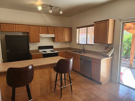 2nd image of 1907 W Alder Grove Dr