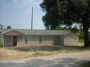 575 Osborne Dr, Bridge City, TX 77611