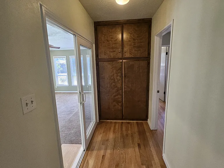 422 3rd St — Photo 34